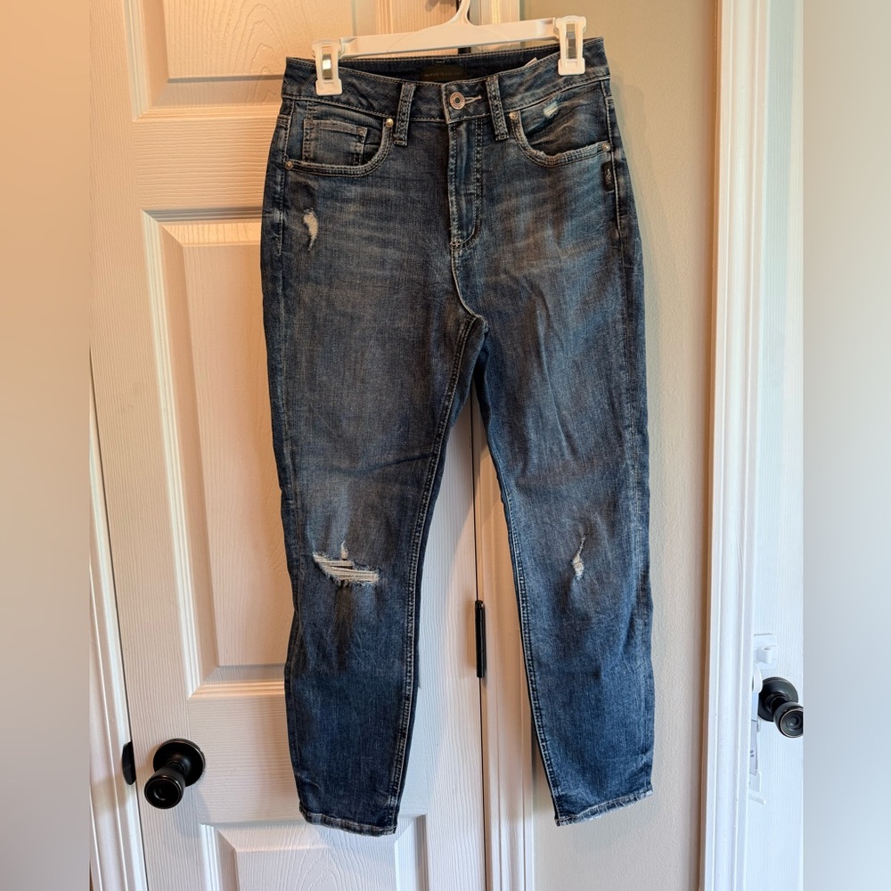 Women’s Silver Jeans Avery Skinny Crop size 28